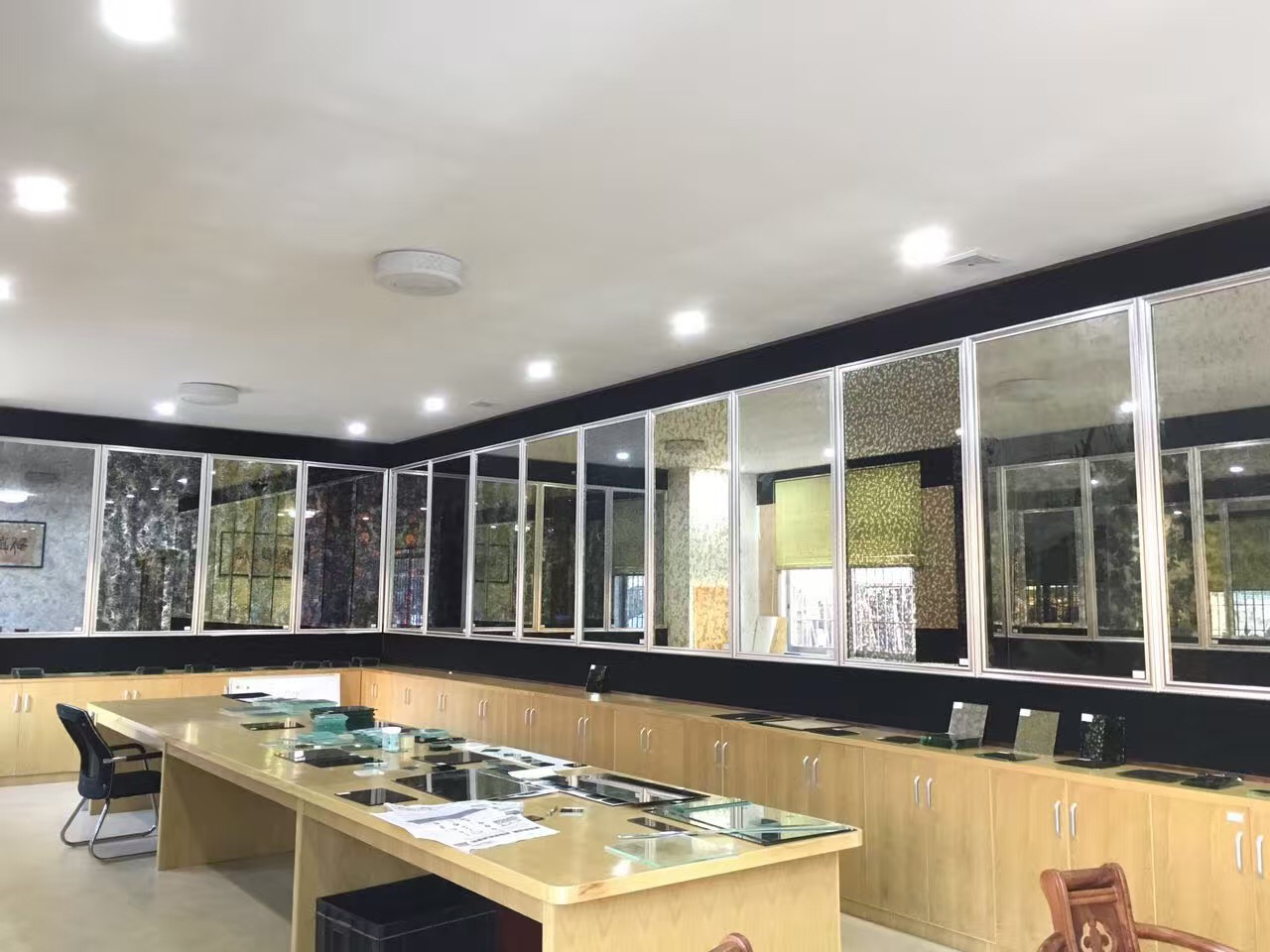 Antiquemirror showroom Antiquemirror showroom